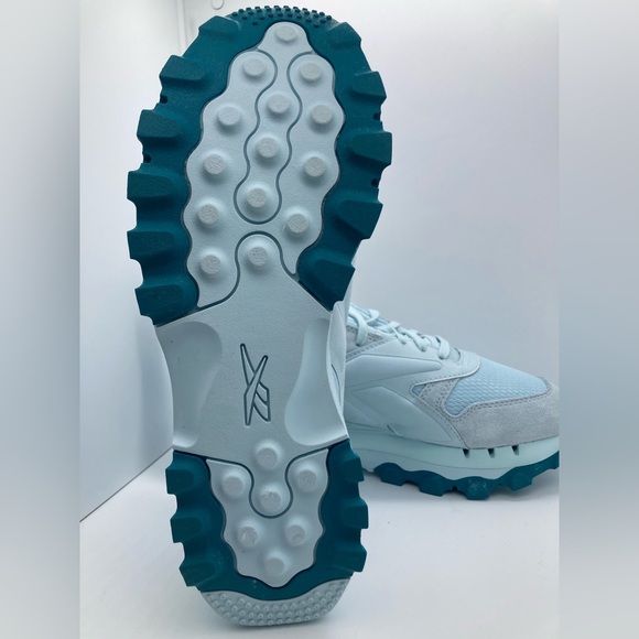 Reebok x Cardi B Leather V2 - NWT - Picture 5 of 10